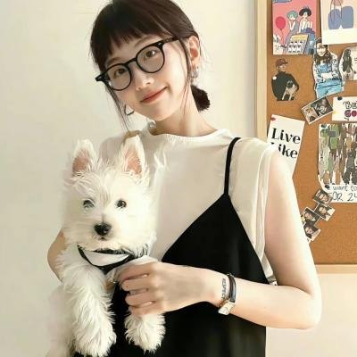 我就吃个瓜，捡走穿越者系统